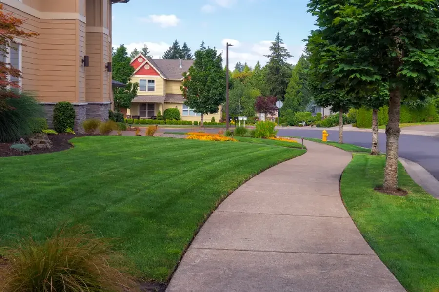 Understanding Seasonal Lawn Maintenance Schedules in Lynden, WA Understanding Seasonal Lawn Maintenance Schedules in Lynden, WA